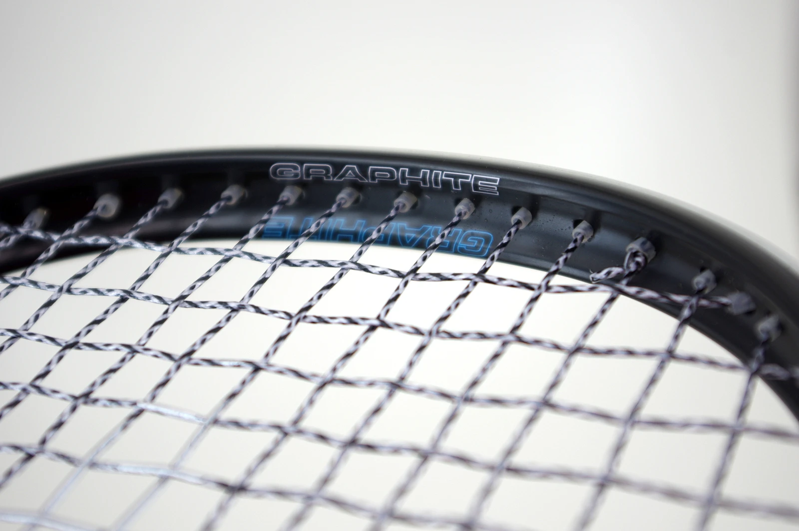 Karakal Raw 130 Squash Racket 5 Karakal Raw 130 Squash Racket - Image 5